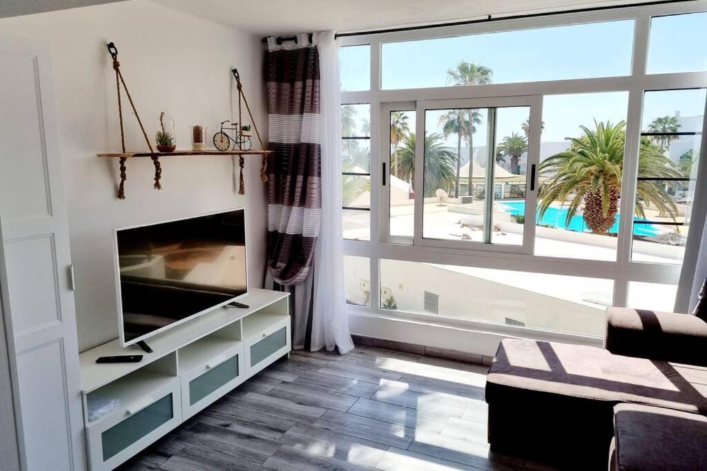 Apartamento Lina 25 Playa Roca กอสตา เตกีสเซ ภายนอก รูปภาพ
